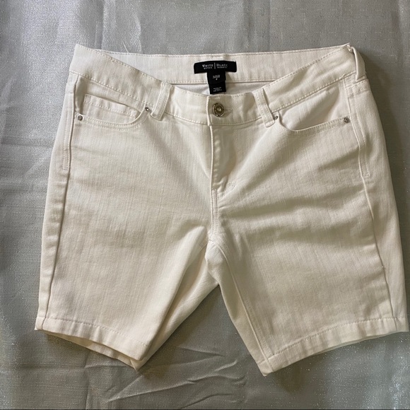 White House Black Market white shorts size 4 - Picture 2 of 4